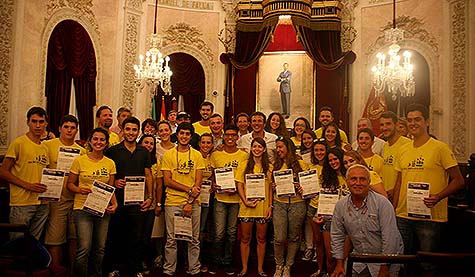 Cerca de 70 estudiantes de la UCA reciben los diplomas como oficiales de enlace en la Gran Regata