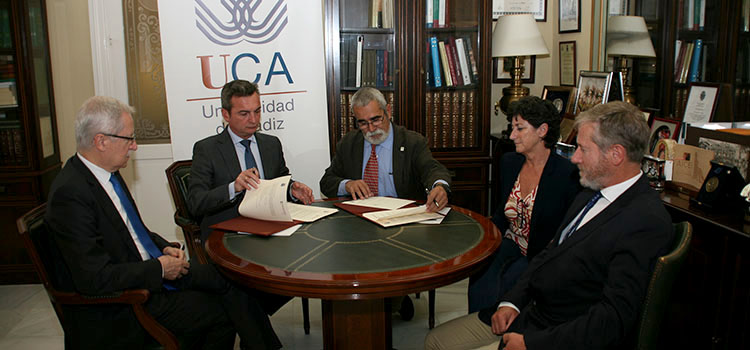 La UCA y el ICOV Cádiz crean la Cátedra Externa de Veterinaria