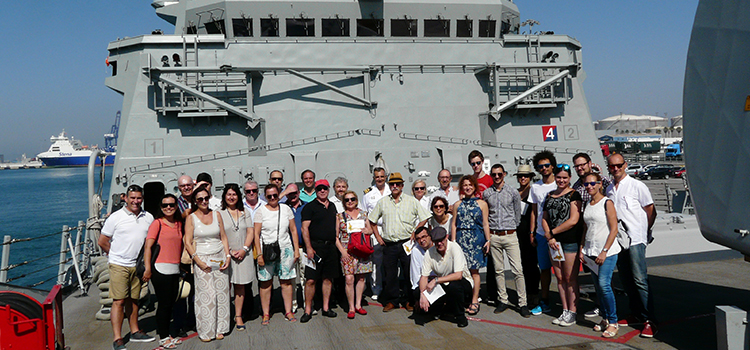 La comunidad universitaria del Campus Bahía de Algeciras visita el buque Patiño y la fragata Álvaro Bazán