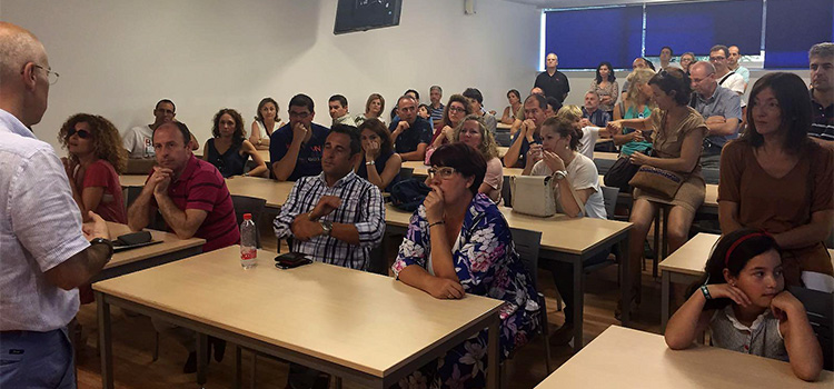 80 estudiantes de Secundaria y Primaria participan en la UCA en la selección del proyecto ESTALMAT de Matemáticas