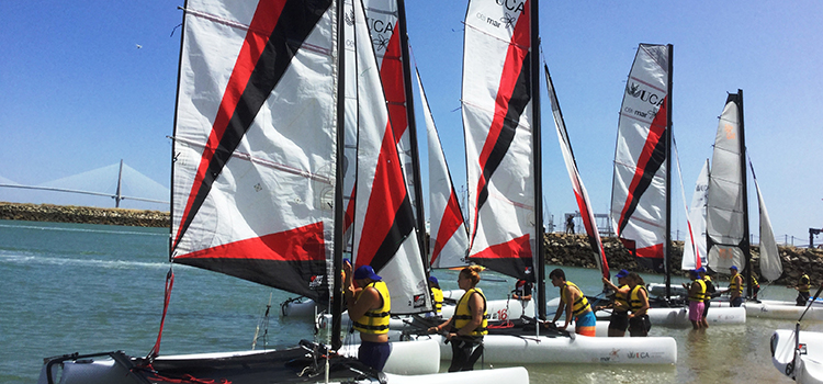 UCA y Ayuntamiento de Cádiz firman un convenio para la  cesión mutua de instalaciones y equipamientos deportivos
