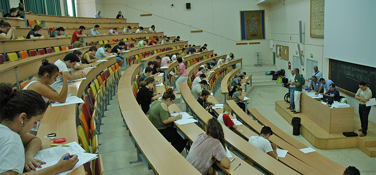 ‘Los girasoles ciegos’, Juan Ramón Jiménez y las constituciones de 1812 y 1978 estrenan la PEvAU de la UCA en septiembre