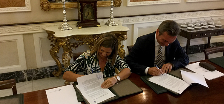 Diputación y UCA firman convenio para completar la estancia de becas Erasmus de 420 estudiantes