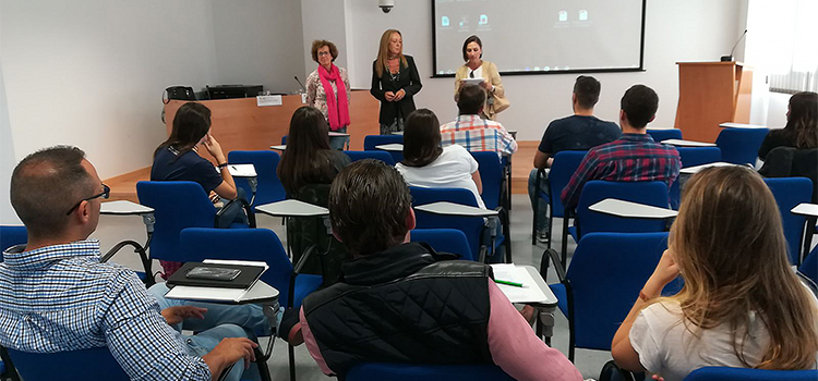 Continúan los XXII Cursos de Otoño de la UCA en Algeciras