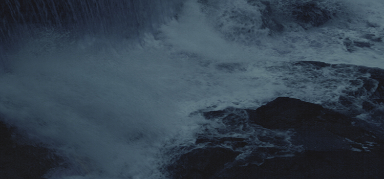 Inauguración de la exposición fotográfica “To name a mountain” de Alfonso Almendros