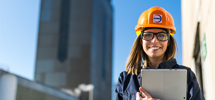 La egresada de la UCA Marta Muratori recibe mención especial de los II Premios Acerinox 2017