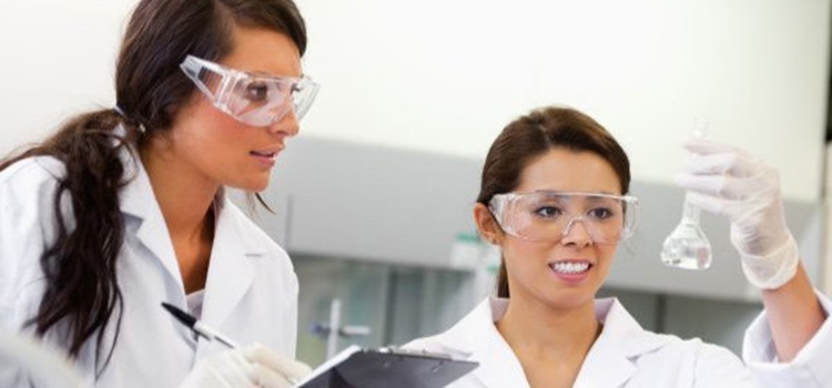 La Escuela Politécnica Superior de Algeciras colabora con el proyecto #ellaSTEM