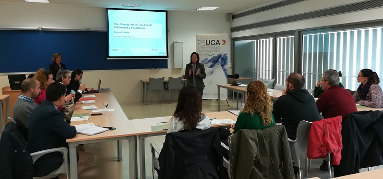 La Facultad de Enfermería y Fisioterapia inicia su Plan Director con la consulta a sus grupos de interés