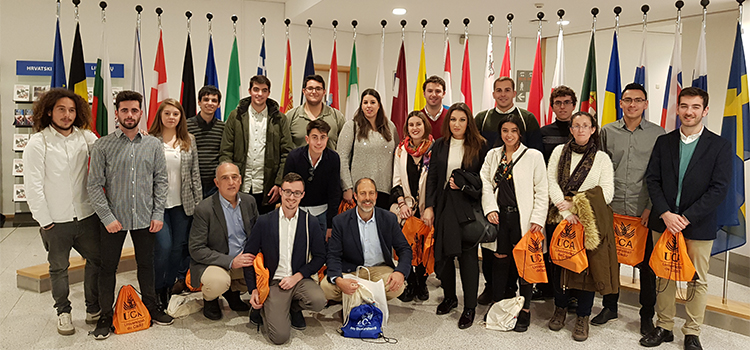 Estudiantes de la ESI visitan el Parlamento Europeo en Bruselas