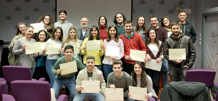 Estudiantes de la UCA reciben el premio a las mejores comunicaciones en el MAFEPRID-CN1