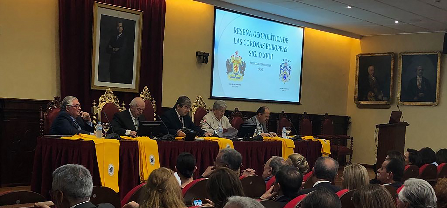 El I Encuentro de Estudiantes Iberoamericanos en Cádiz da comienzo en Medicina