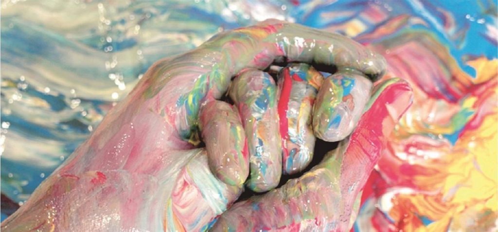 Comienza el Taller C04 de arteterapia “Silencio, el cuerpo no miente” en los XXXVIII Cursos de Verano de la UCA en San Roque