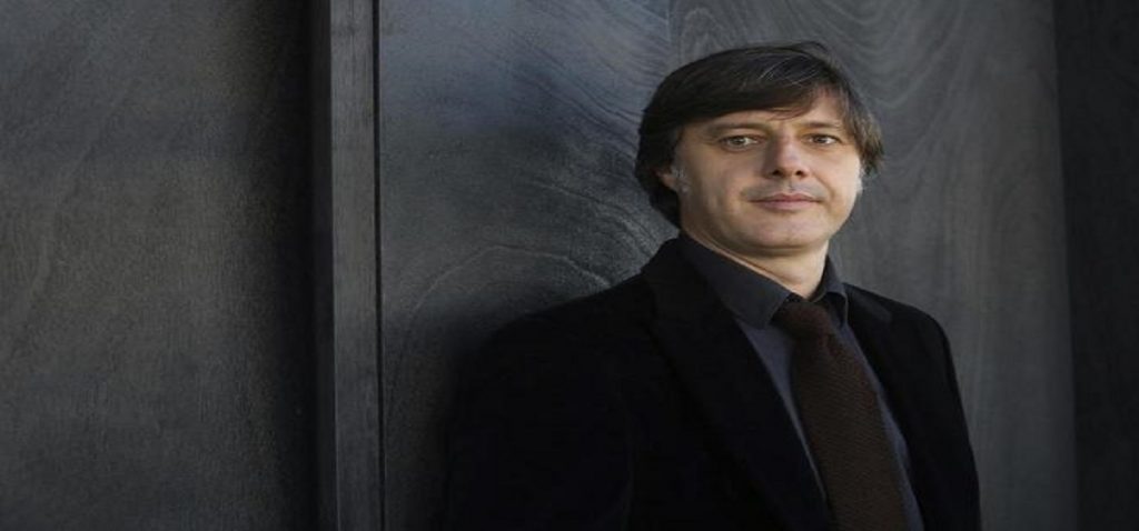 El escritor Andrés Barba participa en el ciclo Presencias Literarias en la Universidad de Cádiz