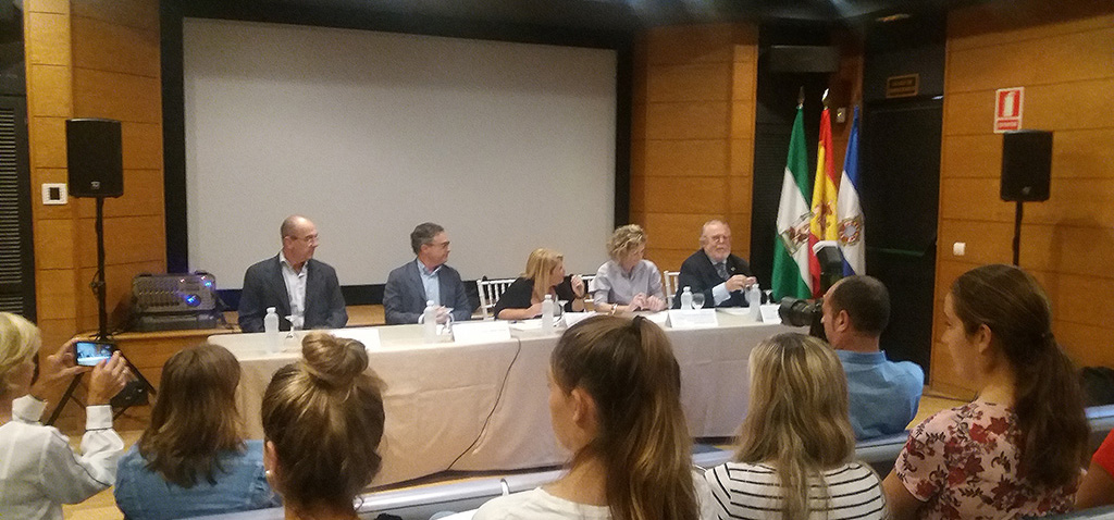 El seminario ‘Turismo a Caballo y del Caballo’ traslada los Cursos de Otoño a la Real Escuela