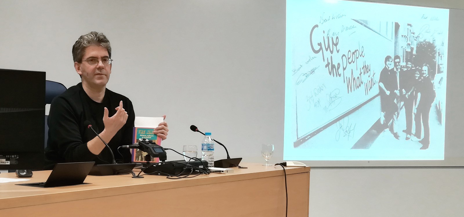 Javier de Diego Romero presenta su libro ‘The Kinks. Música, cultura y sociedad’ en Tutores del Rock Algeciras