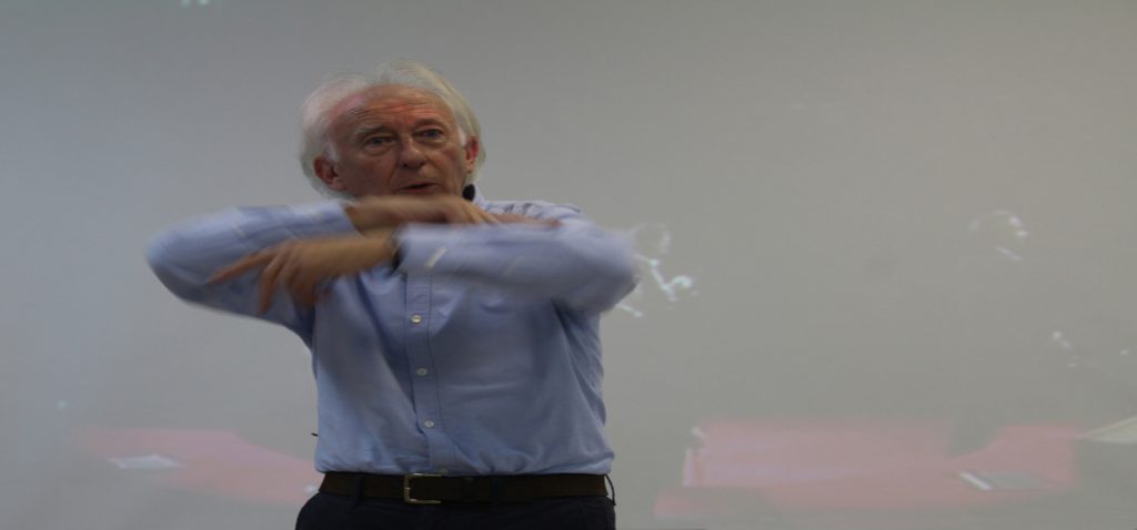 La exposición ‘Alumnos versus profesores. El día a día de la Escuela de Cine de la UCA’, en el Campus de Jerez