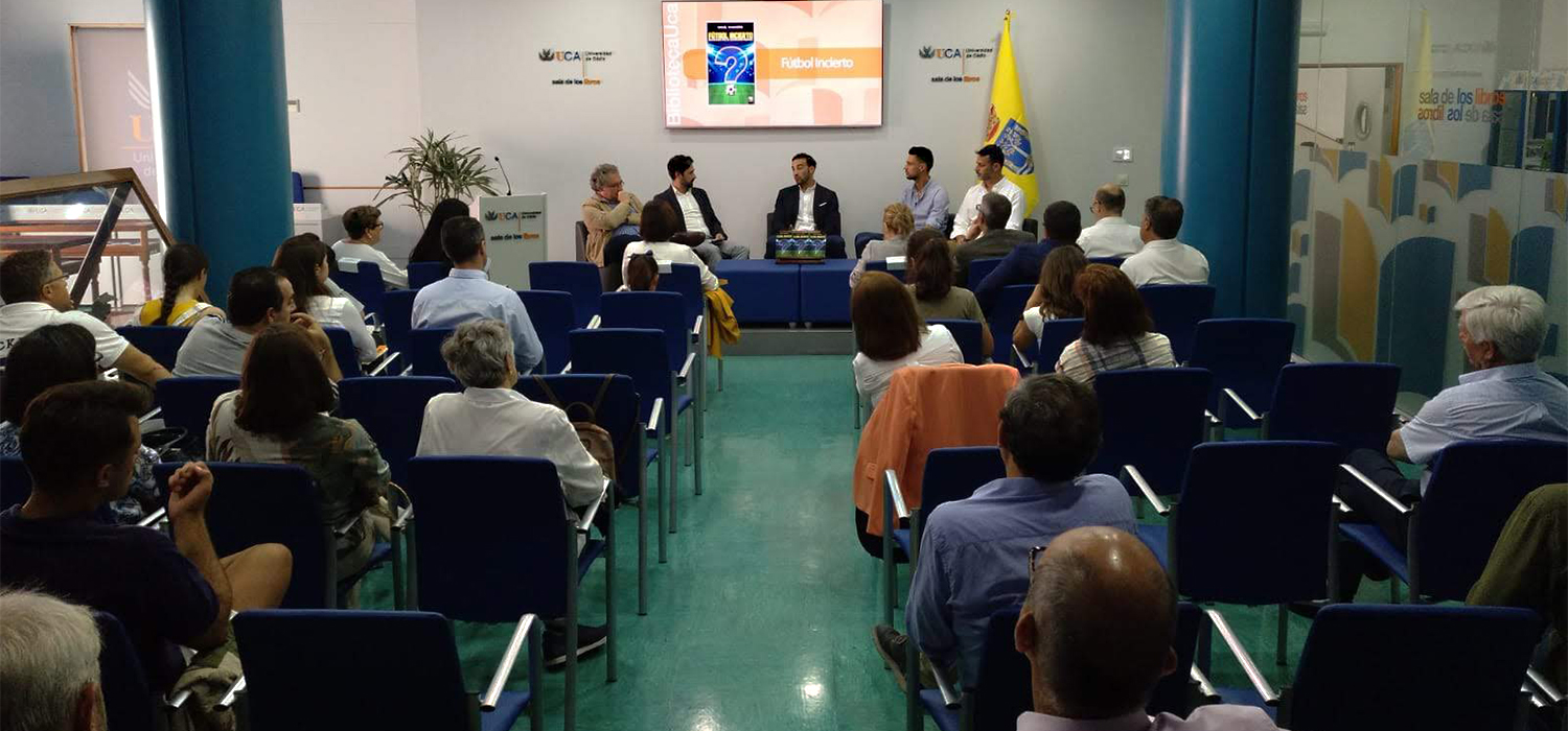 Miguel Chamorro ha presentado ‘Fútbol incierto: reflexiones para el entrenador moderno’