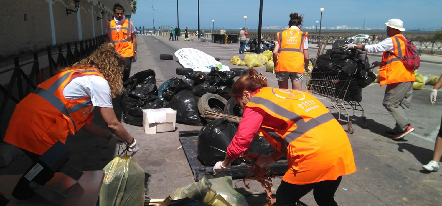 La UCA, presente en la Jornada de Limpieza Participativa ‘Bahía de Plata’ en San Fernando