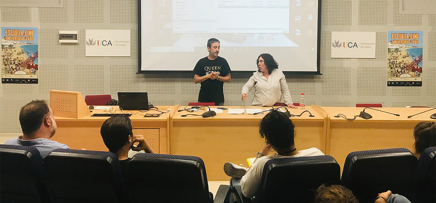 Arantxa Echevarría imparte un curso en la Escuela de Cine de la UCA