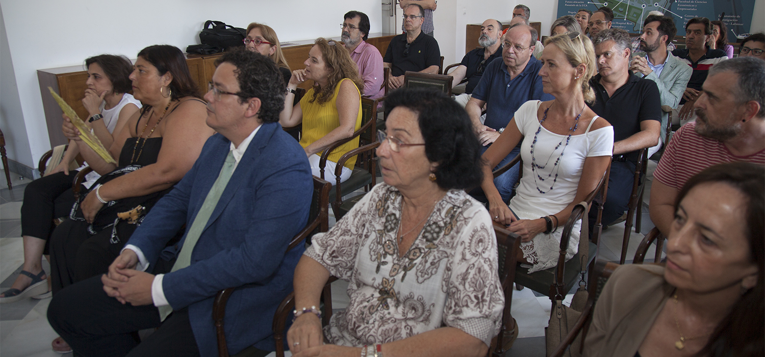 Toma de posesión de coordinadoras de doctorado, máster, directores General y de servicios