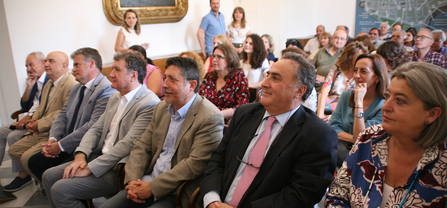 Toma de posesión de directores de departamento y coordinadores de grado y másteres