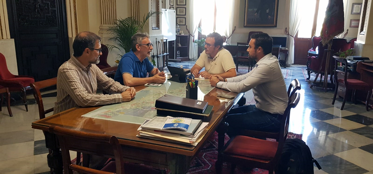 UCA y Ayuntamiento analizan el inicio de curso en el Campus de Cádiz