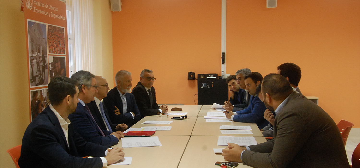 La UCA y el Colegio de Economistas renuevan acuerdo de formación práctica, contable y fiscal