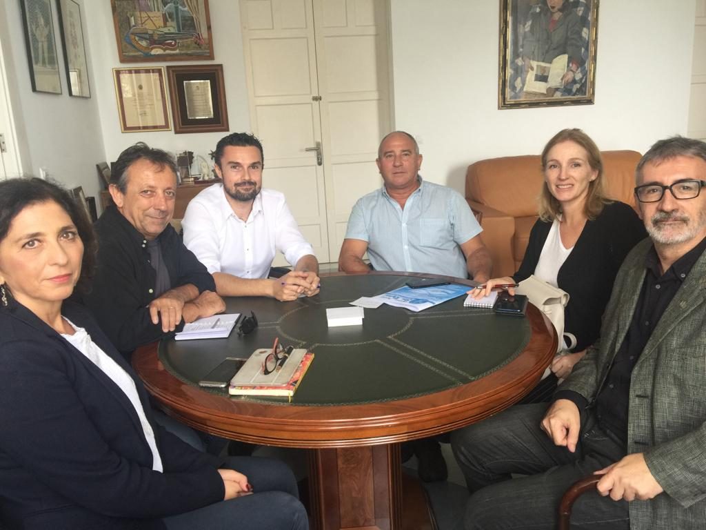 Reunión del rector de la UCA con la Federación gaditana de asociaciones amigas con el Sahara