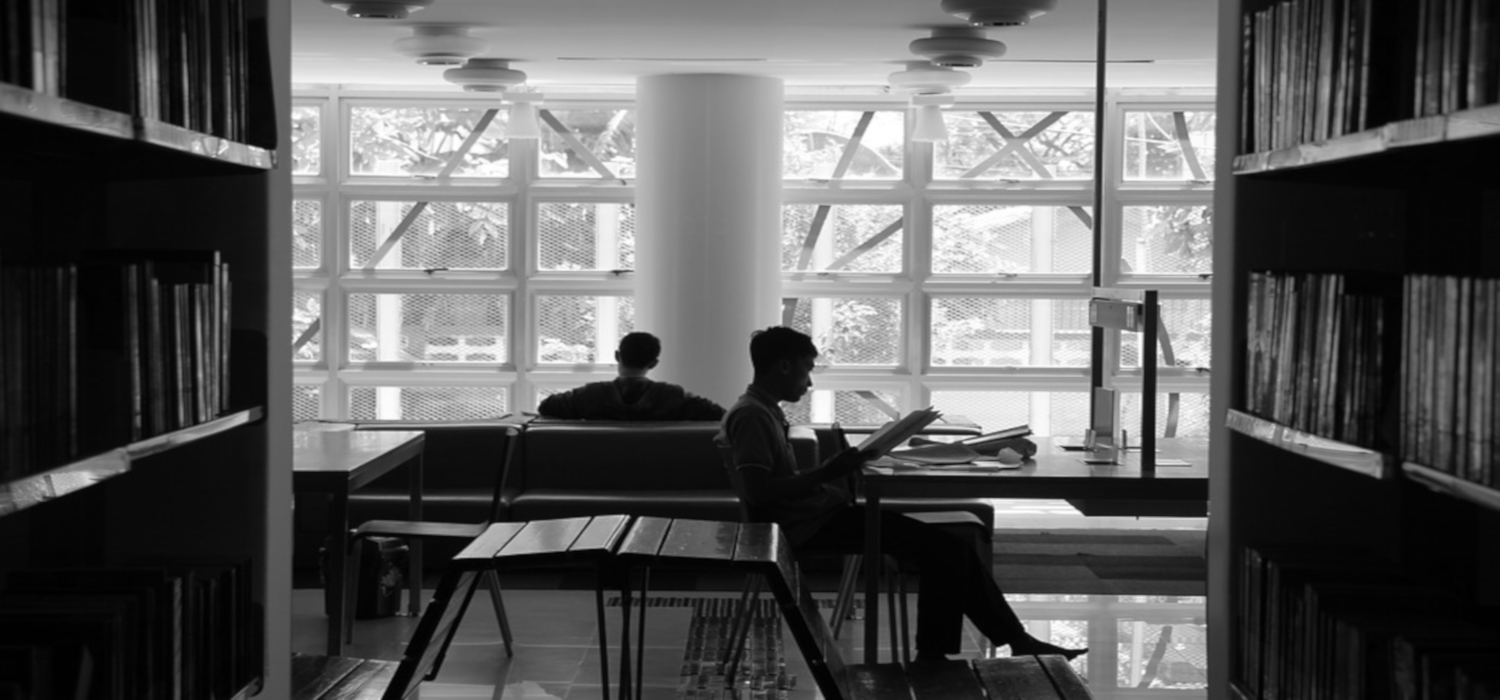 Comienza el módulo “Iniciación a la fotografía analógica en blanco y negro” en la Escuela de Fotografía de la UCA