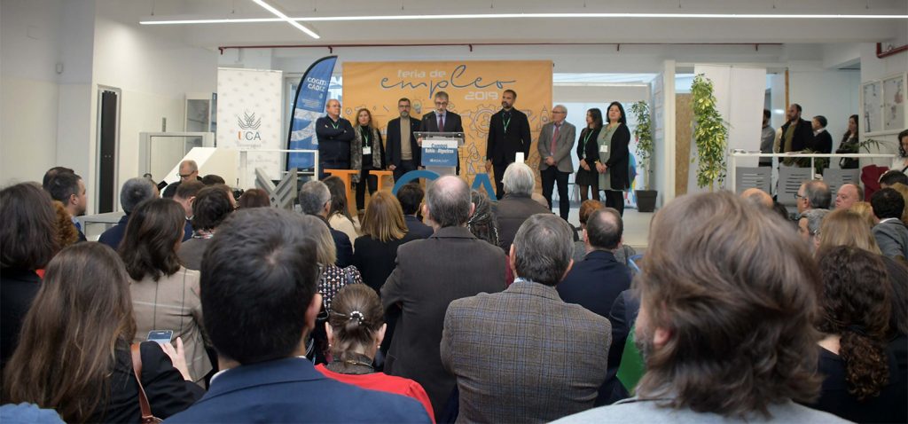 Más de 1.000 jóvenes universitarios participan en la Feria de Empleo de la UCA en la EPS de Algeciras