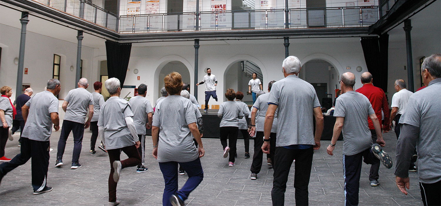 50 personas asisten a la II sesión de los talleres sobre envejecimiento activo destinados a mayores de 65 años