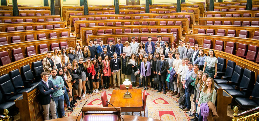 Alumnado de la UCA asiste al IV Congreso Nacional de Estudiantes de Economía y Empresa