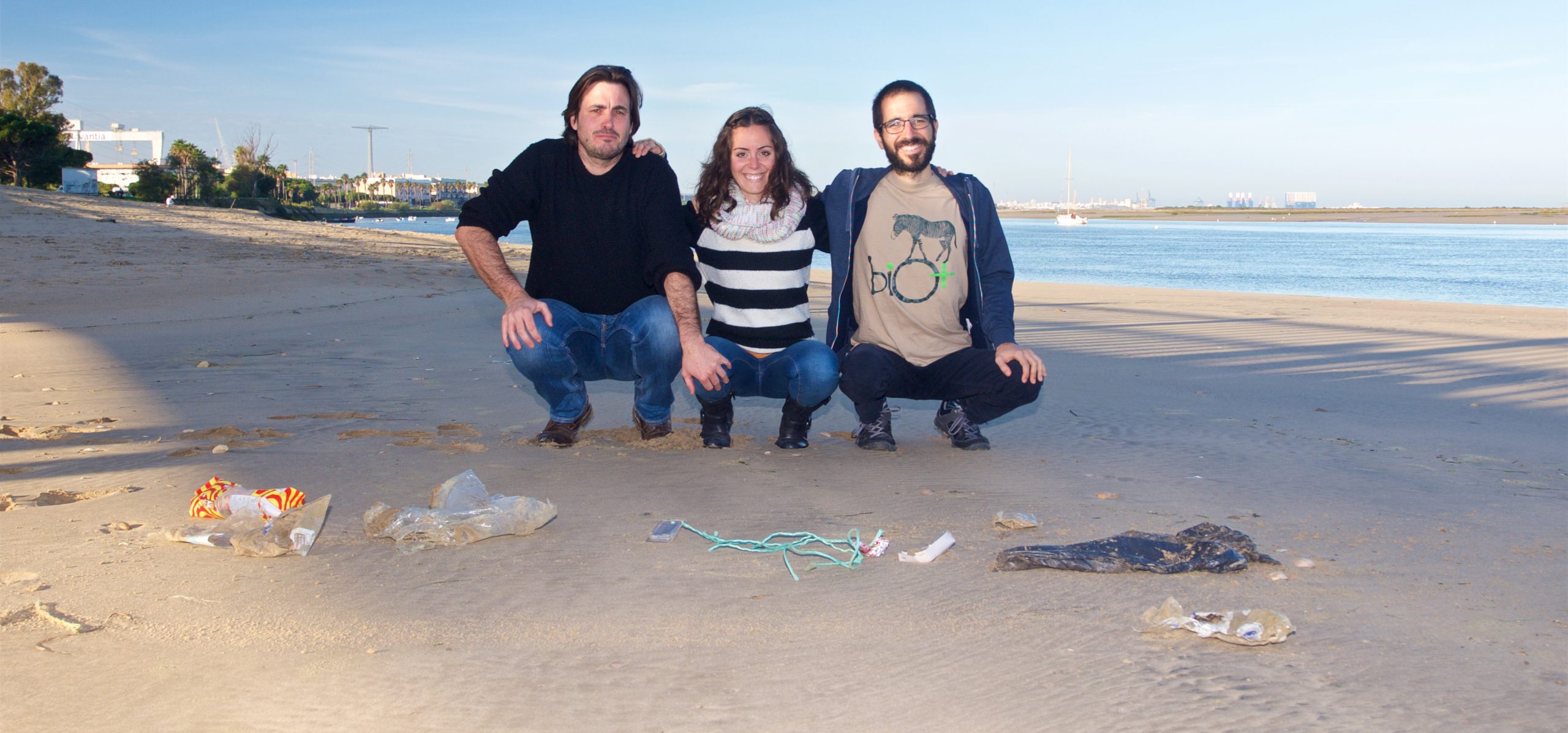 Investigadores de la UCA participan en proyecto que obtuvo ayuda de la Fundación BBVA sobre el microplástico costero