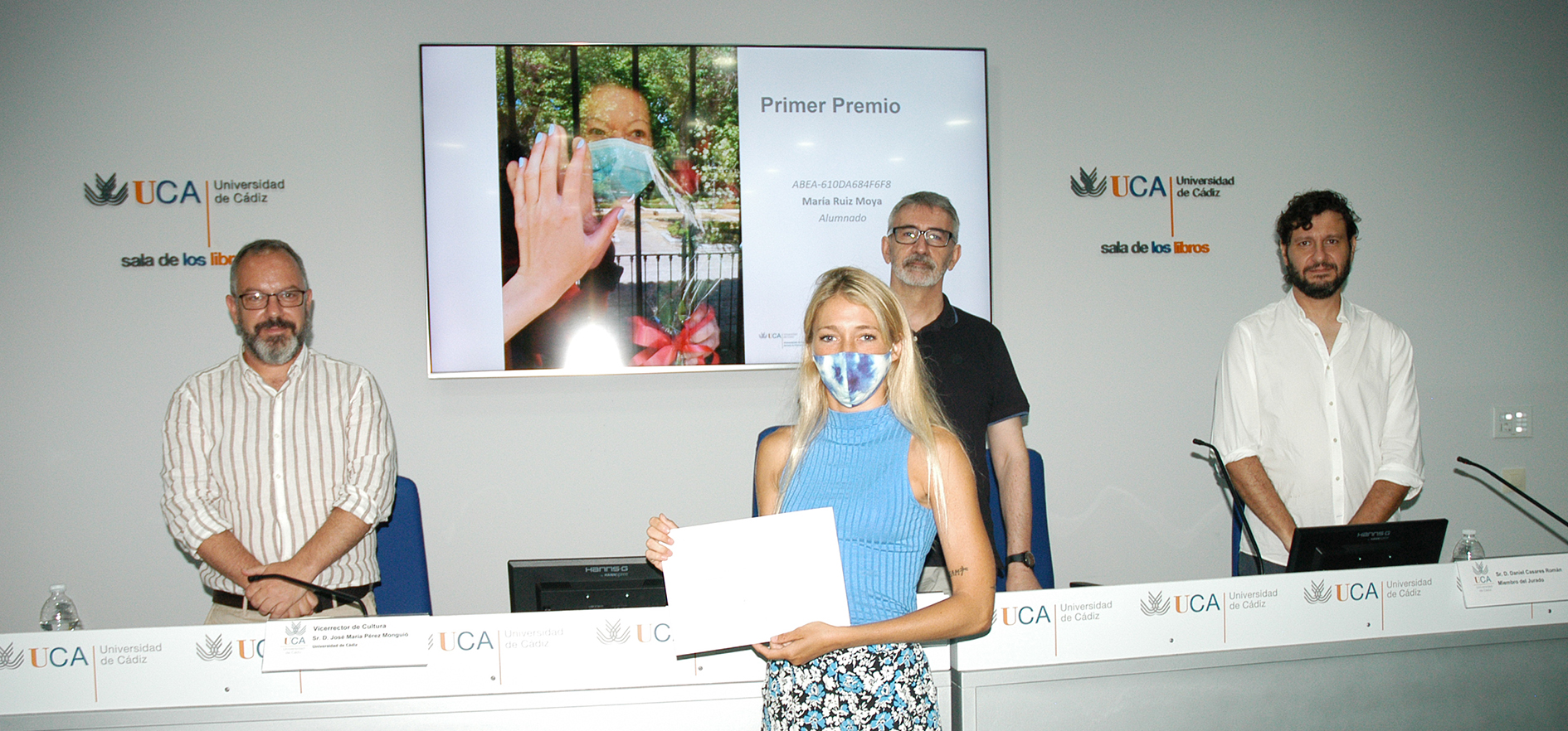 La UCA entrega los premios del concurso de fotografía ‘Veo-Veo. La primavera invisible’