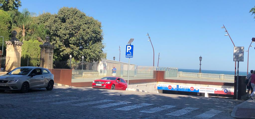 Abierta convocatoria para solicitar abonos de aparcamiento en el Campus de Cádiz