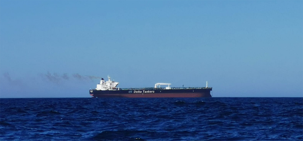 Investigadores de la Universidad de Cádiz han diseñado un nuevo sistema para calcular la cantidad de compuestos nocivos generados por los barcos