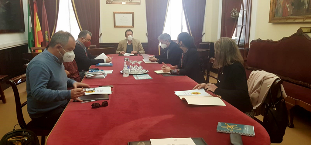 La Universidad de Cádiz se adhiere a la candidatura de Cádiz como sede del X Congreso de la Lengua Española