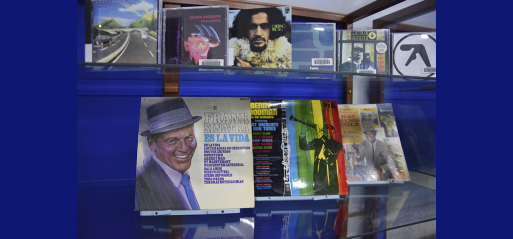 La exposición ‘La música en la Biblioteca’ acerca el patrimonio documental y sonoro de la UCA