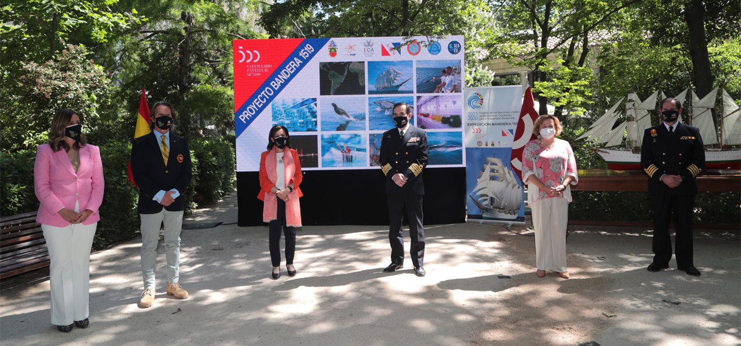La ministra de Defensa preside la presentación del Proyecto ‘Bandera 1519’ dedicado a la conservación de los mares