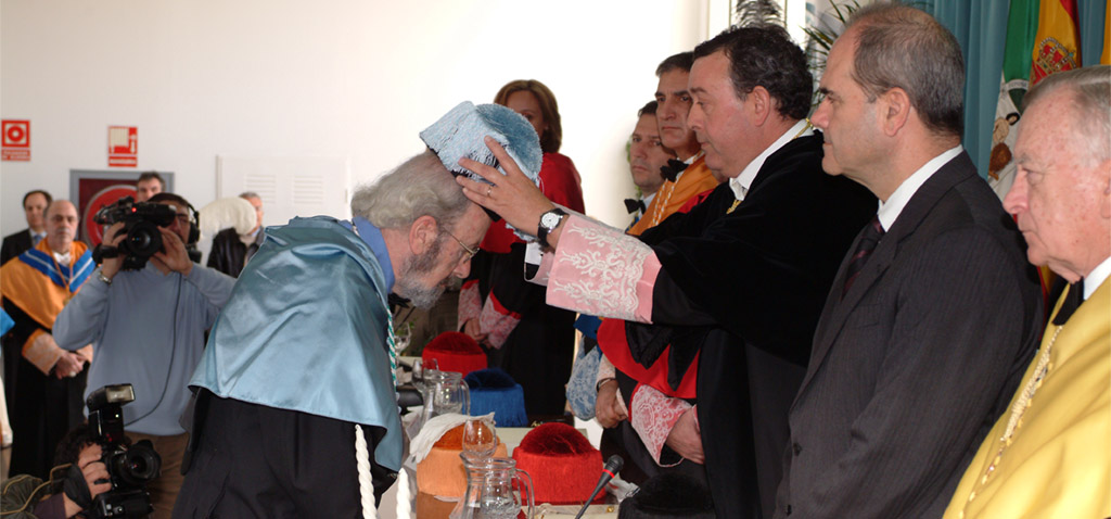 Fallece Caballero Bonald, doctor Honoris Causa de la UCA y Premio Cervantes 2012