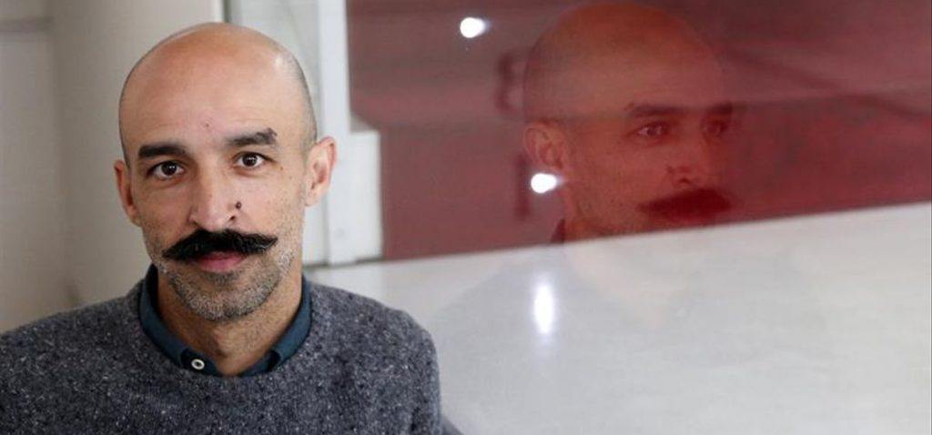 El escritor Jesús Carrasco protagonizará el 18 de noviembre las Presencias Literarias de la UCA