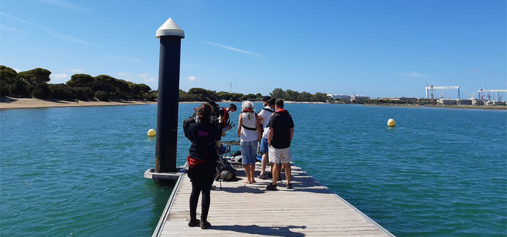 Investigadores de la UCA guían una visita al Observatorio Costero Ambiental del Río San Pedro