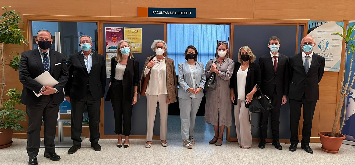 Investigadores de la red temática ‘Familia y vivienda en el siglo XXI’ se encuentran en el Campus de Jerez