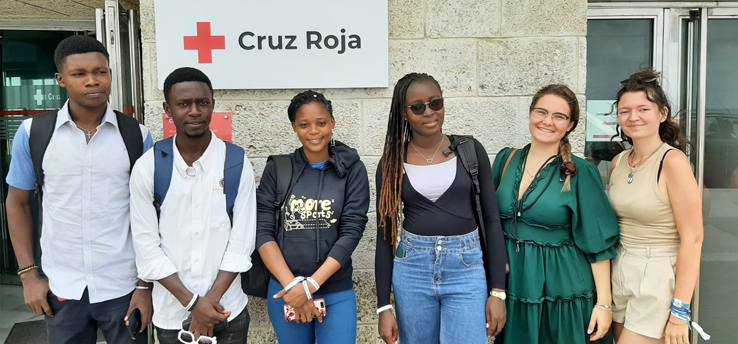 Estudiantes de Costa de Marfil y Francia participan en el II Programa de Voluntariado Internacional de la UCA