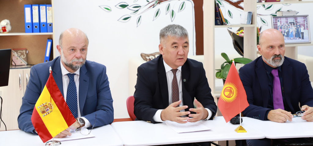 Las universidades de Cádiz y de Osh inauguran el primer Centro Hispano-Kirguís de Lengua y Cultura
