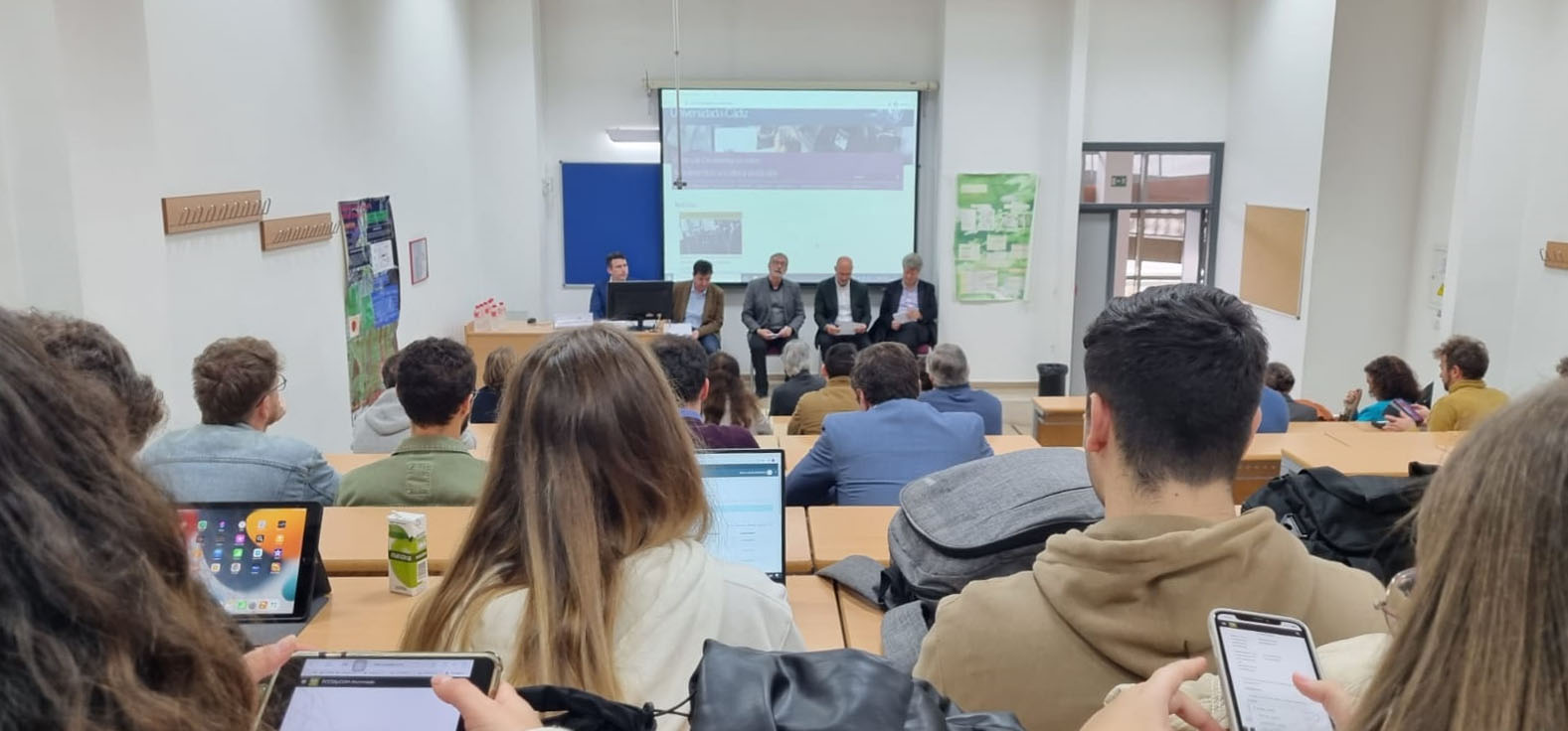 La UCA presenta el Centro de Documentación de Movimientos Sociales y Sindicales en el Campus de Jerez