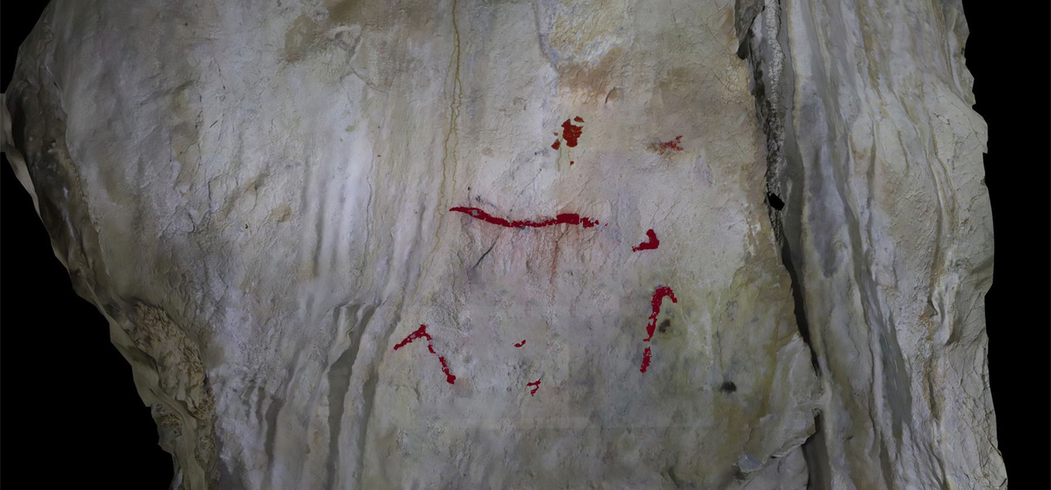 Investigadores de la UCA lideran un proyecto de investigación de arte paleolítico en la Cueva del Toro