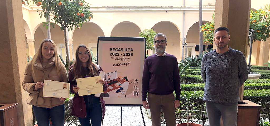 La UCA entrega los premios del XII Concurso de Diseño del Cartel de Becas UCA 2022/23