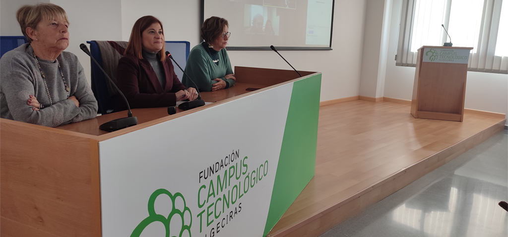 La investigadora del CNIO Francisca Mulero habla sobre las mujeres científicas en el Campus Bahía de Algeciras