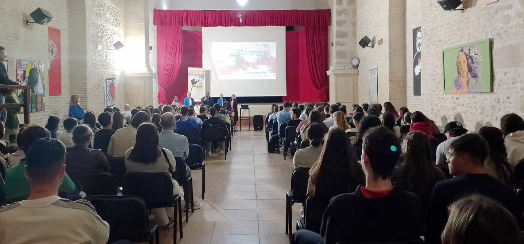 Cerca de 1.000 estudiantes de la Sierra de Cádiz participan en Bornos en las Jornadas de Orientac...